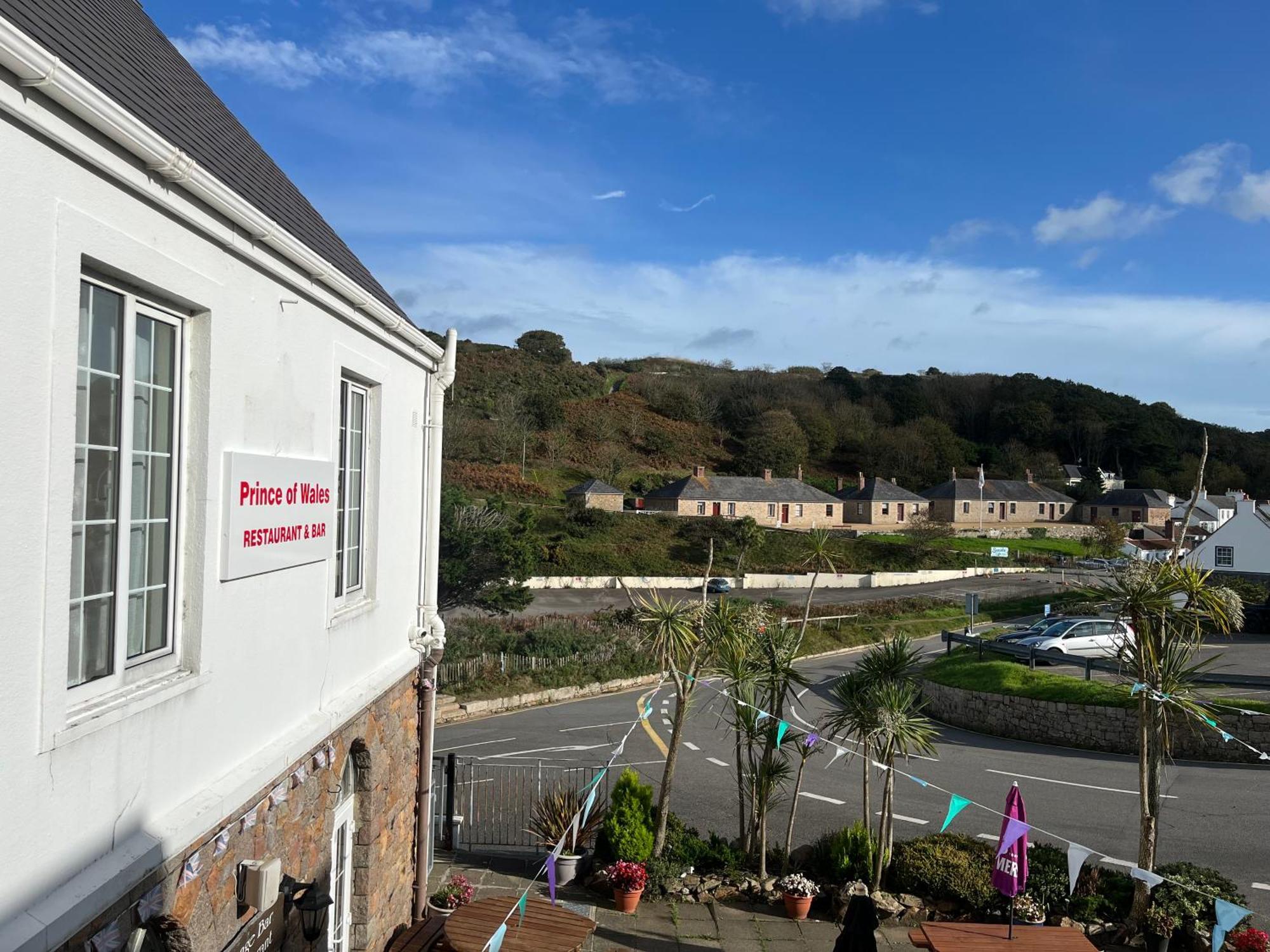 The Prince Of Wales Hotel St Ouen's Luaran gambar